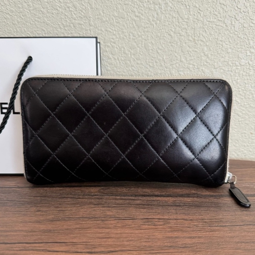 CHANEL Diamond Stitch Lambskin Leather Zip Around Wallet - Picture 3 of 7